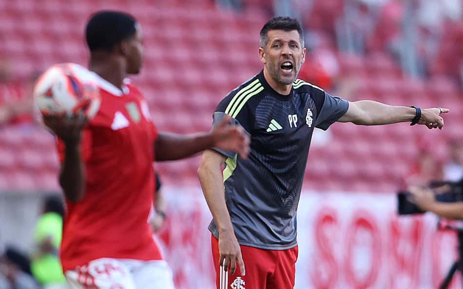 'Os jogadores são seres humanos', defende o técnico do Internacional