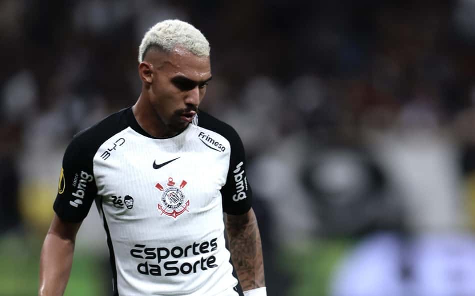 Matheuzinho, lateral do Corinthians, criticou Flaco (Foto: Marcello Zambrana/ Agif/Gazeta Press)