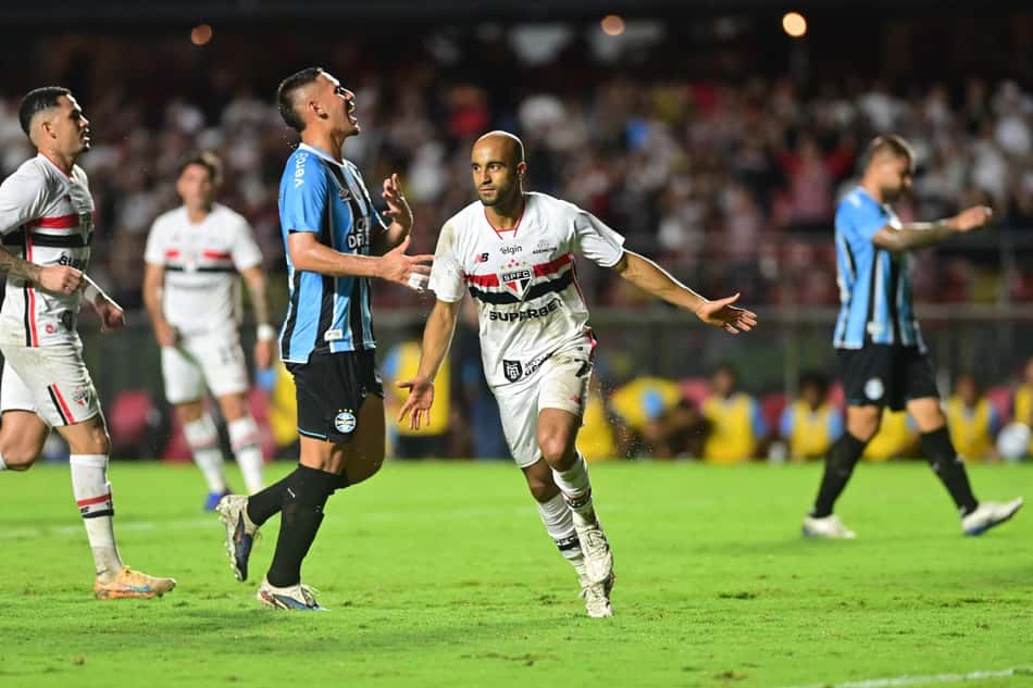 São Paulo e Grêmio se enfrentam pelo Brasileirão (Foto: Eduardo Carmim/Photo Premium/Gazeta Press)