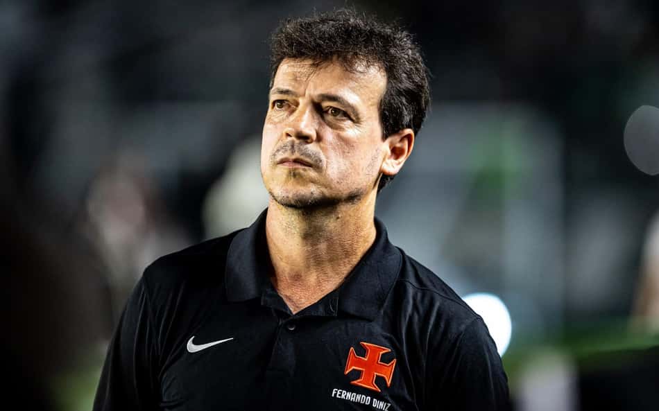 Torcedores do Vasco mandam recado a Fernando Diniz após derrota para o Bahia