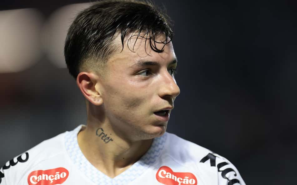 Com desfalques, Santos divulga lista de relacionados para duelo contra Athletico-PR