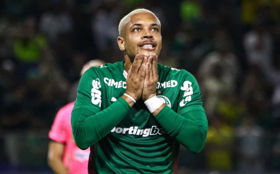 Vitor Roque vira alvo de debate após jogo do Palmeiras: 'Para ontem'