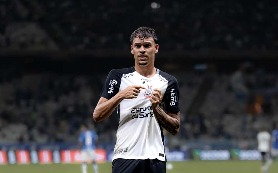 Tchoca celebra gol pelo Corinthians após negociação frustrada: 'Lavar a alma'