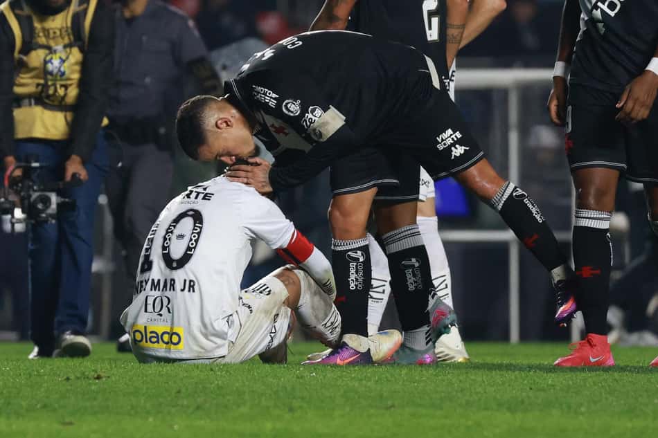 Neymar e Coutinho em Vasco x Santos (Foto: Léo Barrilari/GazetaPress)