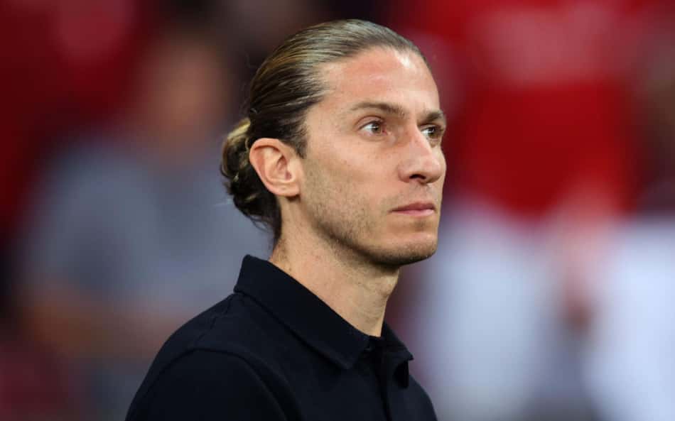 Filipe Luís completa 100 jogos como técnico do Flamengo