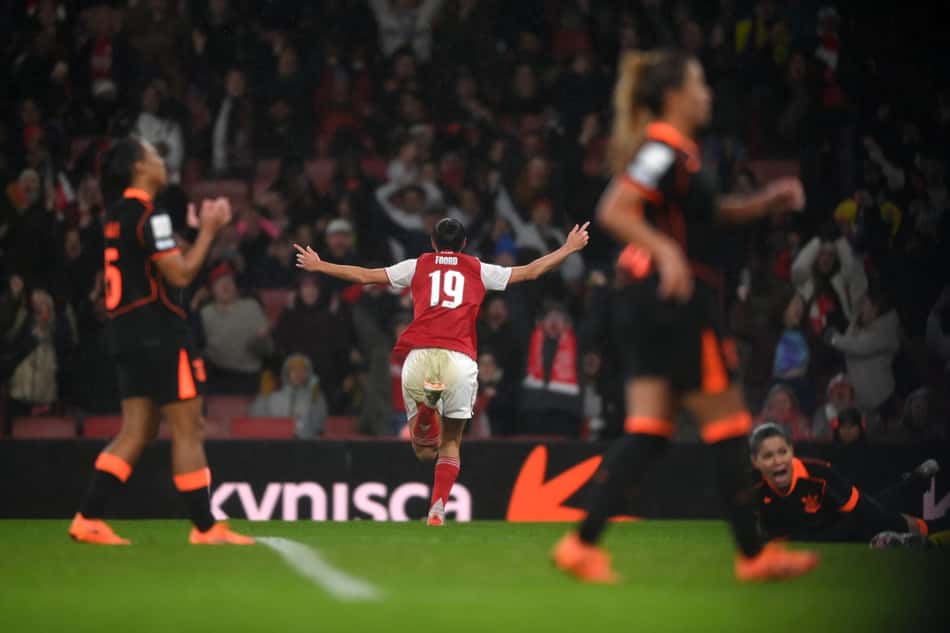 LONDON, ENGLAND - FEBRUARY 01: Caitlin Foord of Arsenal celebrates scoring her team's third goal during the FIFA Women's Champions Cup 2026 Final match between Arsenal Women FC and SC Corinthians at Arsenal Stadium on February 01, 2026 in London, England. (Photo by Harriet Lander - FIFA/FIFA via Getty Images)