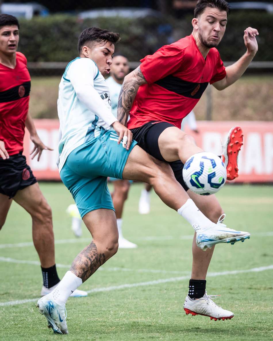Jogo-treino na Toca da Raposa 2 (Foto: Gustavo Aleixo/Cruzeiro)