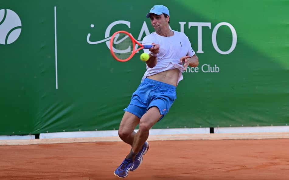 Boscardin desbanca ex top-20 e avança no Challenger de Rosário
