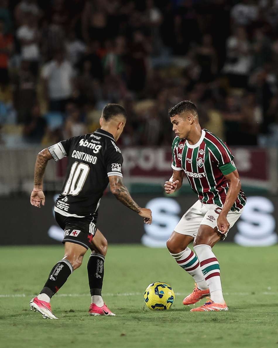 Coutinho e Thiago Silva em Fluminense x Vasco pela Copa do Brasil (Foto: Lucas Merçon/ Fluminense FC)