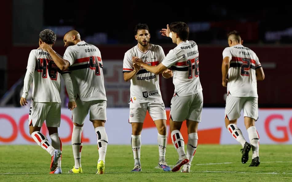 São Paulo terá 'primeira prova' da temporada em busca da classificação no Paulistão