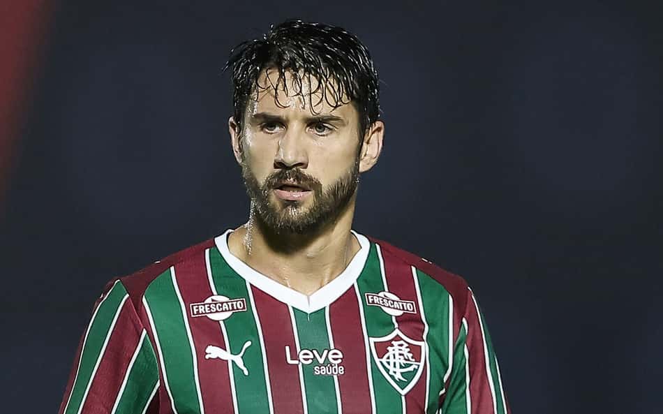 Zubeldía justifica ausência de Everaldo em Bahia x Fluminense: 'É tudo que posso dizer'