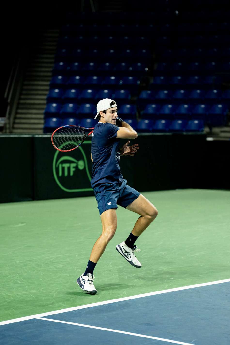 Gustavo Heide em treino do Brasil na Copa Davis (Foto: André Gemmer/CBT)