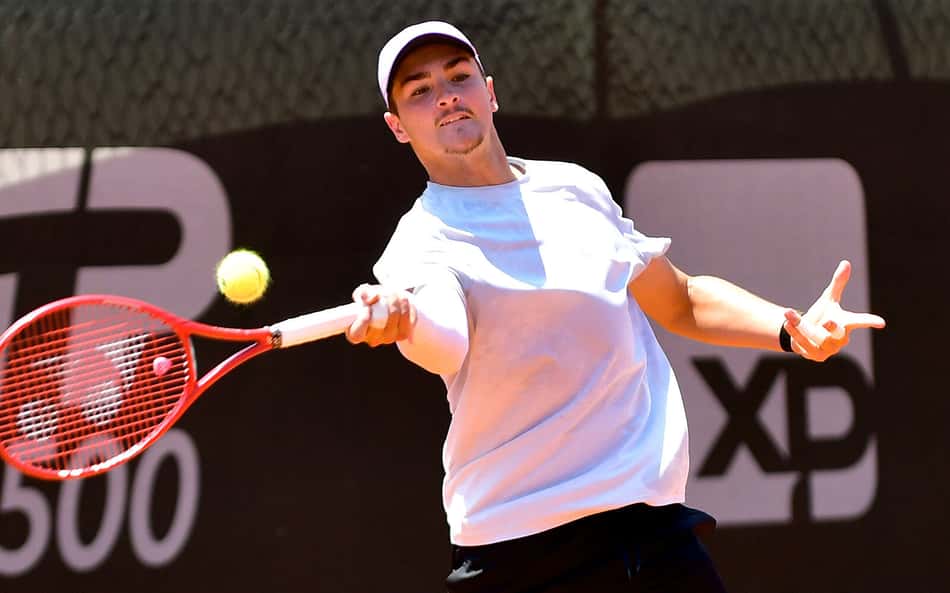 João Fonseca no treino neste domingo no Rio Open (Foto: João Pires/Fotojump)