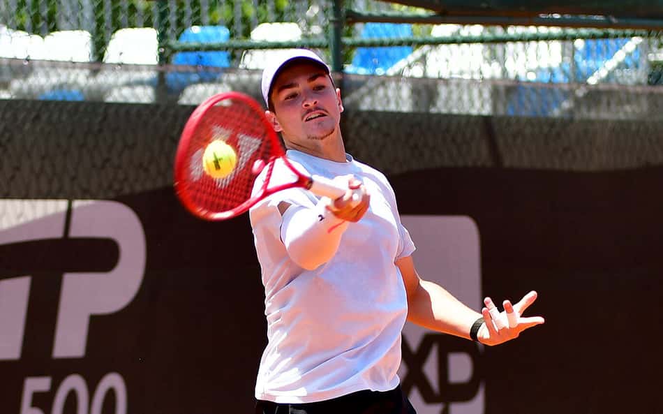 João Fonseca no treino neste domingo no Rio Open (Foto: João Pires/Fotojump)