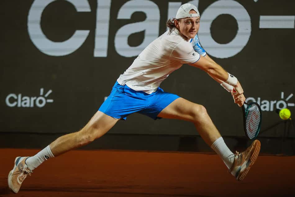 O peruano Ignacio Buse na vitória sobre João Fonseca no Rio Open (Foto: João Pires/Fotojump)