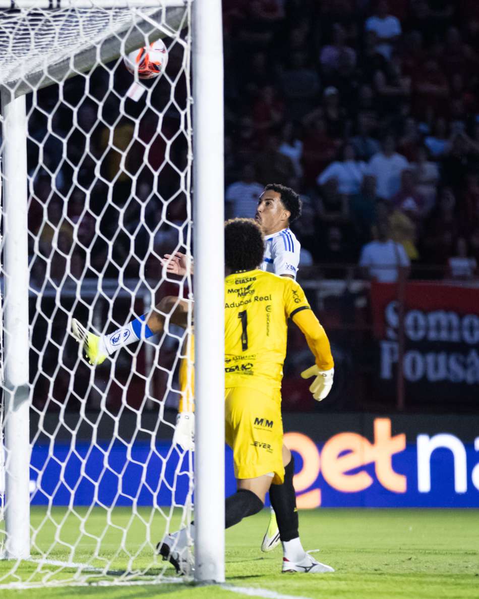 Pouso Alegre x Cruzeiro (Foto: Gustavo Aleixo/Cruzeiro) 