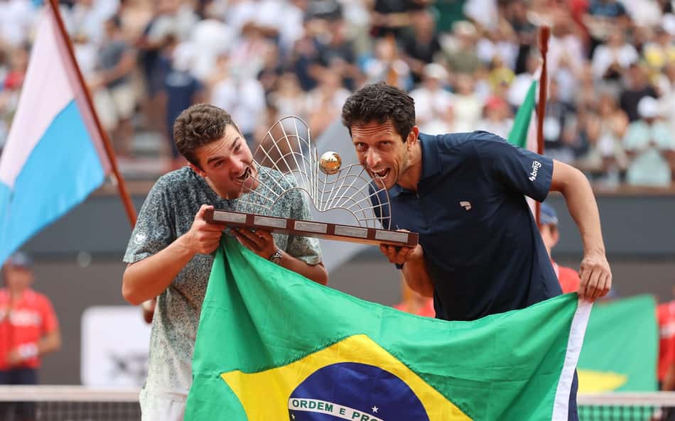 João Fonseca e Marcelo Melo são campeões do Rio Open (Foto: João Pires/Fotojump)