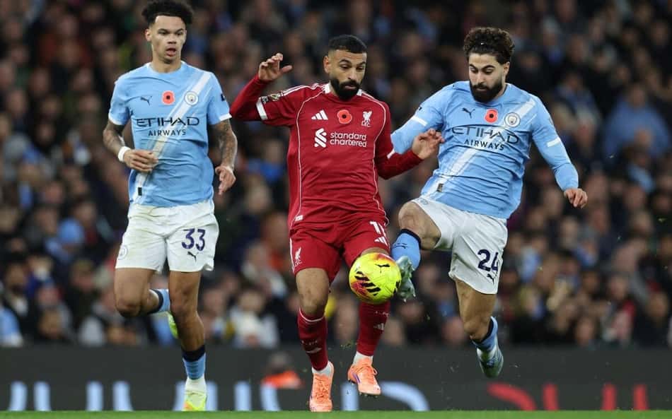 Liverpool e Manchester City se enfrentam com risco de perda de hegemonia