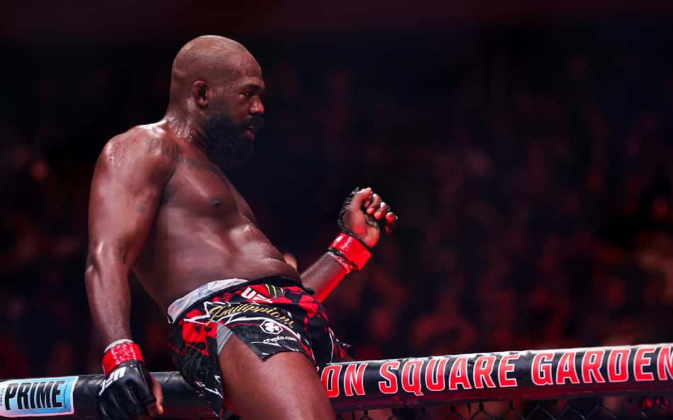 Jon Jones esfria possível luta com Poatan no UFC Casa Branca e fala em aposentadoria