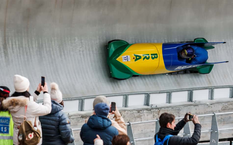 Dupla brasileira fica em 24º lugar no primeiro dia de bobsled 2-man
