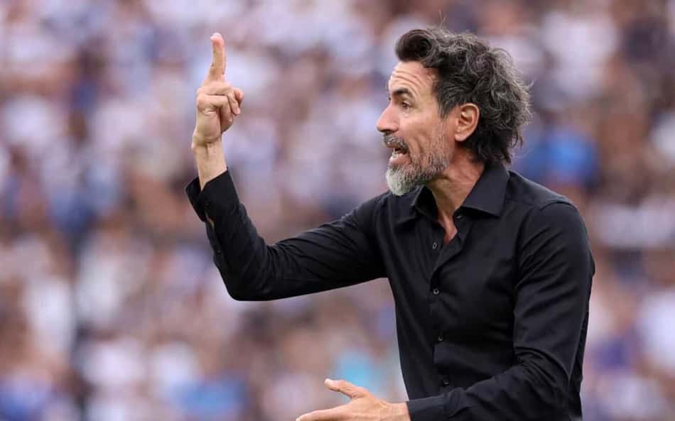 Atlético-MG negocia com argentino Eduardo Domínguez, técnico do Estudiantes