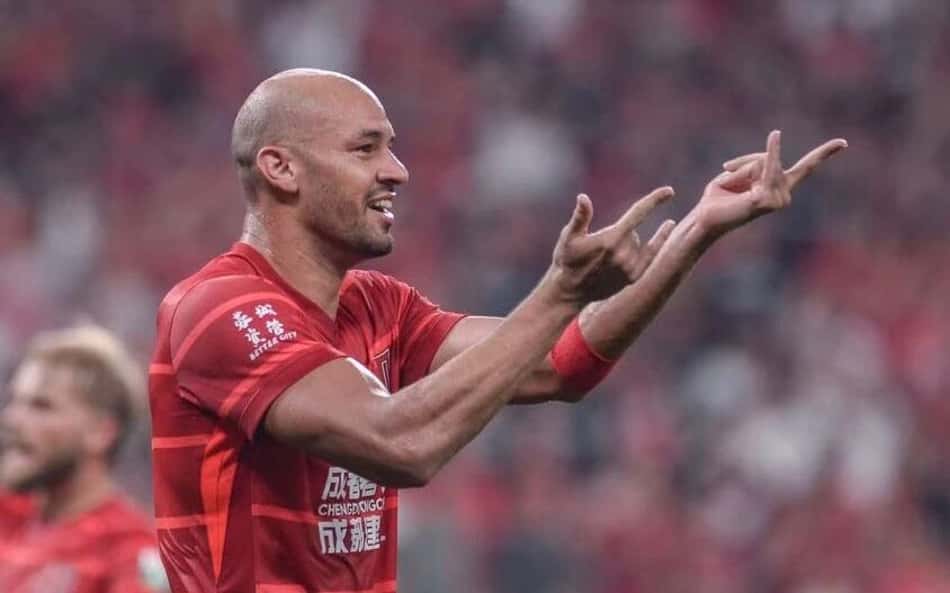 Felipe Silva em ação pelo Chengdu Rongcheng na Champions League da Ásia (Foto: Divulgação/Chengdu Rongcheng)