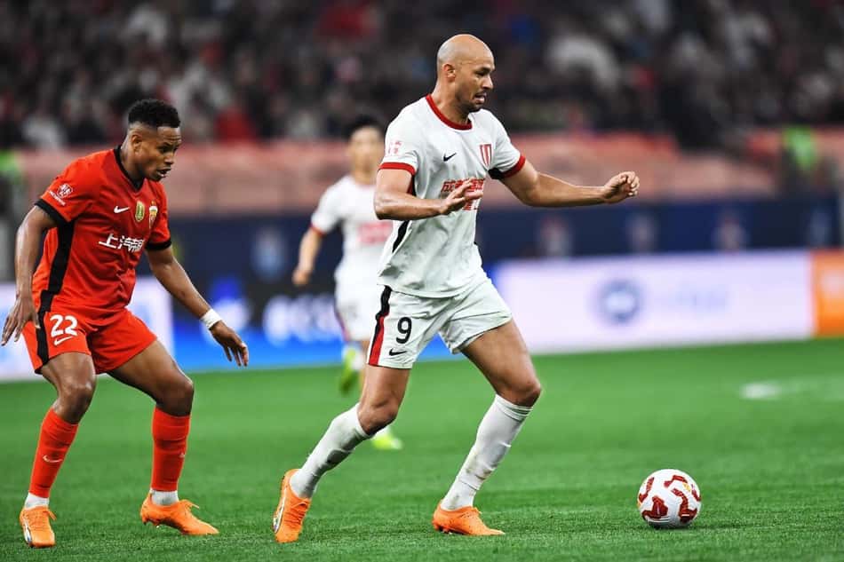 Felipe Silva em ação pelo Chengdu Rongcheng na Champions League da Ásia (Foto: Divulgação/Chengdu Rongcheng)