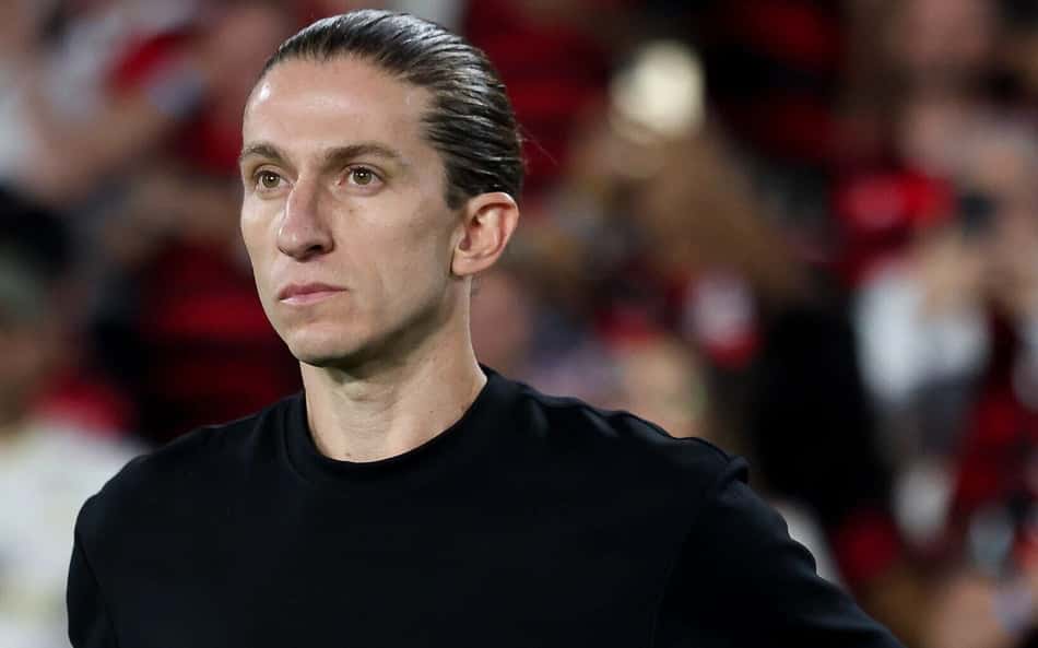 Com mudanças, Filipe Luís define escalação do Flamengo para enfrentar o Botafogo