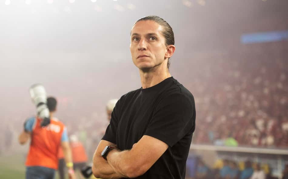 Decisão de Filipe Luís em Flamengo x Internacional choca: 'Sou contra'