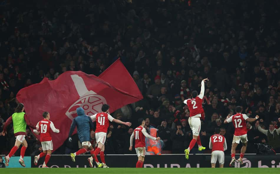 Arsenal vence Chelsea com 'Lei do Ex' e garante vaga na final da Copa da Liga Inglesa