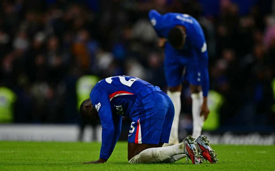 Sem Estêvão, Chelsea sofre e leva empate nos acréscimos