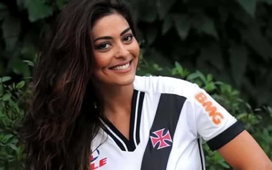 Campeões com a Viradouro, Mestre Ciça e Juliana Paes levaram Vasco à Sapucaí
