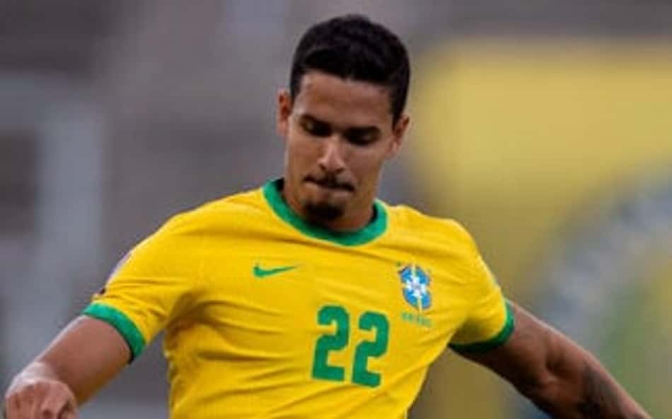 Jogadores brasileiros no Oriente Médio pedem proteção após ataques; veja