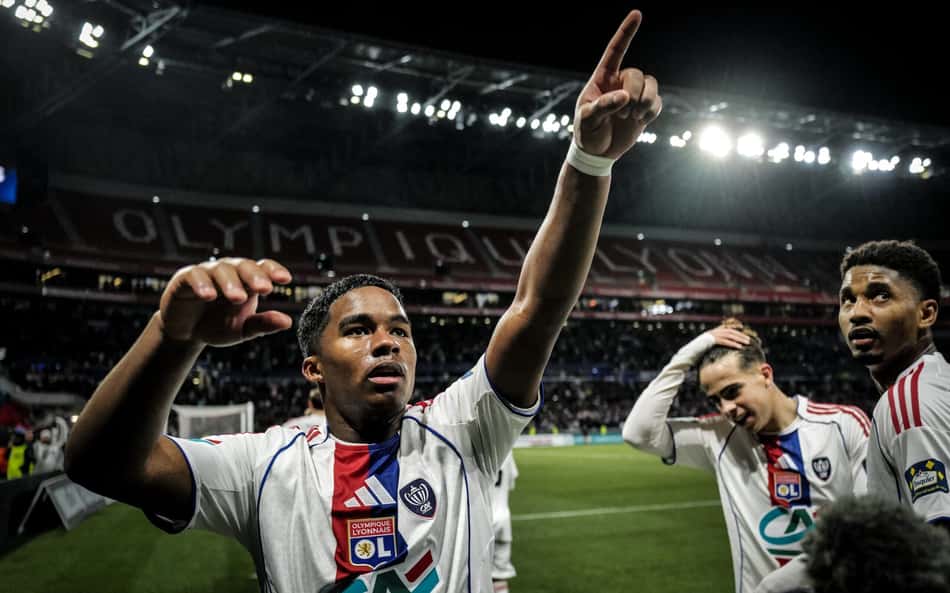 Endrick é eleito melhor jogador do mês do Campeonato Francês