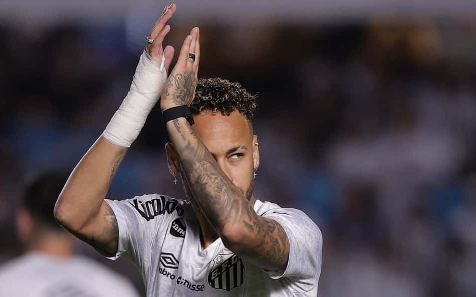 34 anos de Neymar: veja comparação do brasileiro com Messi e Cristiano Ronaldo