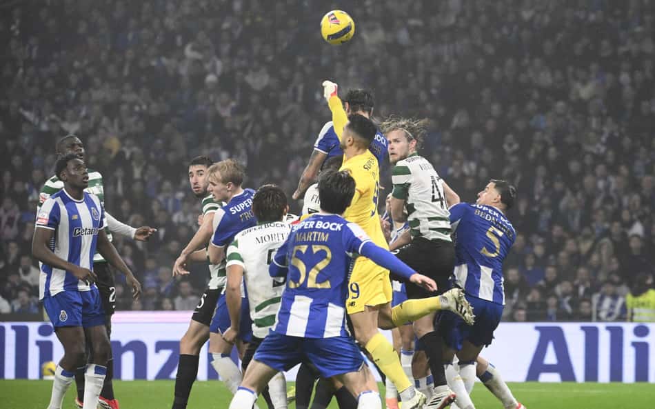 Com emoção no fim, Porto e Sporting empatam pela Liga Portugal