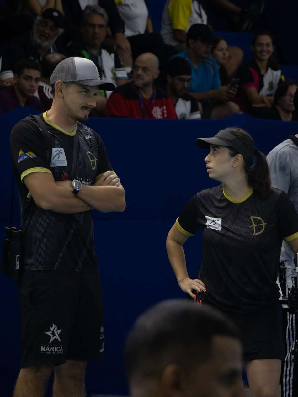 Marcus D'Almeida e Bianca Rodrigues, do tiro com arco (Foto: Freiman Fotografias)