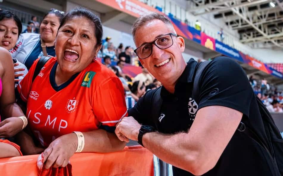 Guilherme Schmitz é técnico do Universidad San Marín e da Seleção de vôlei da Colômbia (Foto: Reprodução/ Instagram)