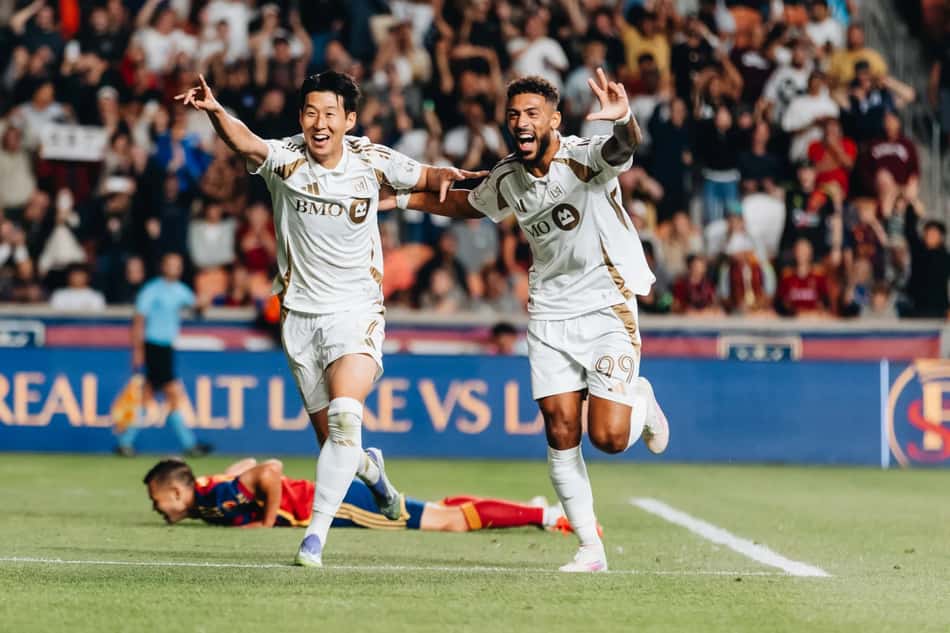 Son e Bouanga em ação pelo LAFC (Foto: Divulgação)