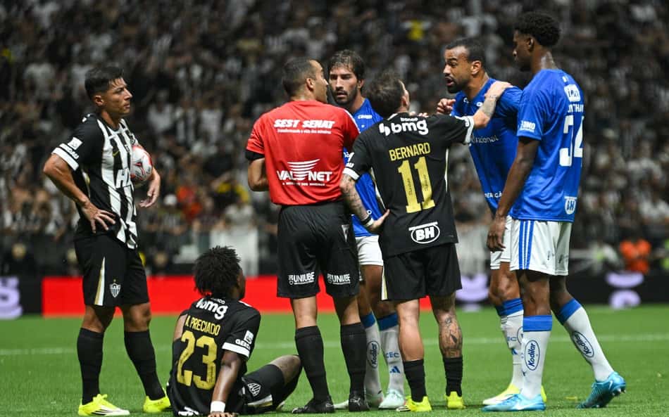 Atlético-MG vai à FMF, e entidade reconhece erro de arbitragem