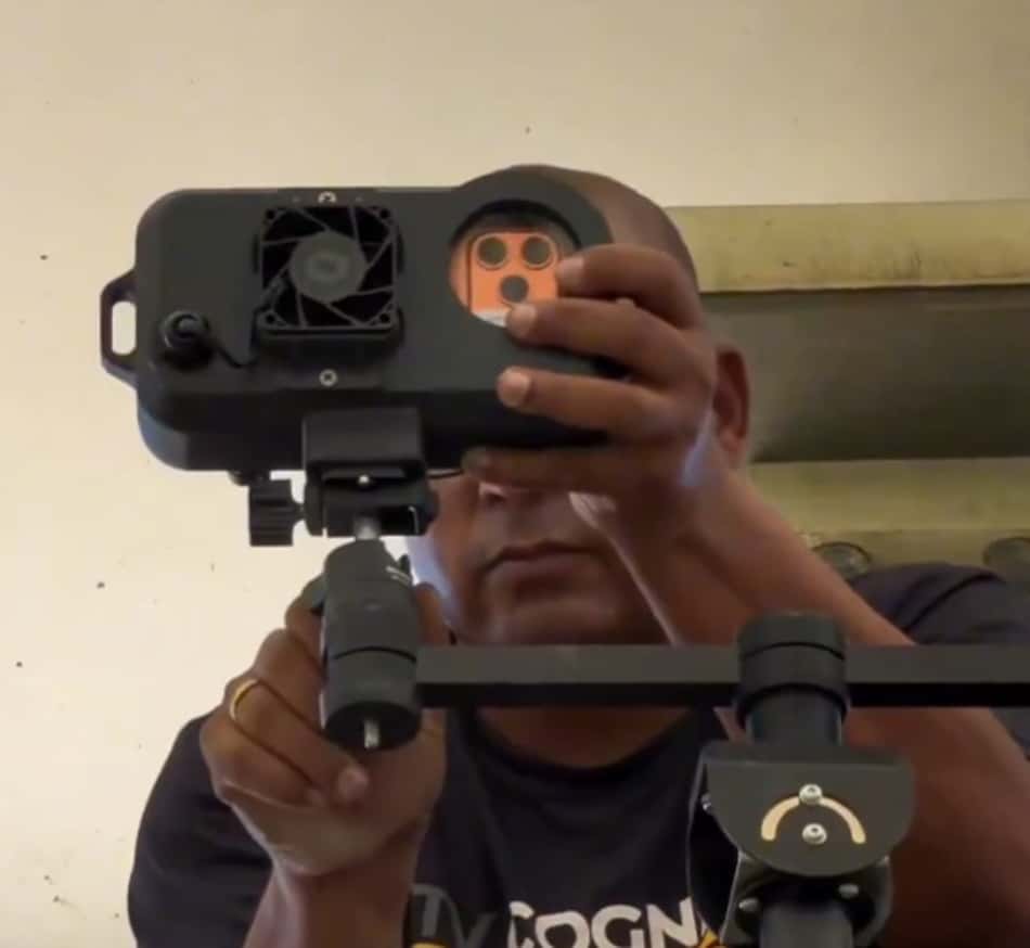Uso de iPhones no impedimento semiautomático no Maracanã