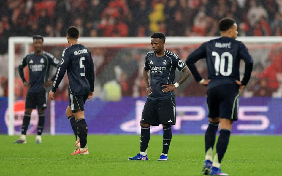 Vini Jr lamenta derrota do Real Madrid para o Benfica na Champions League