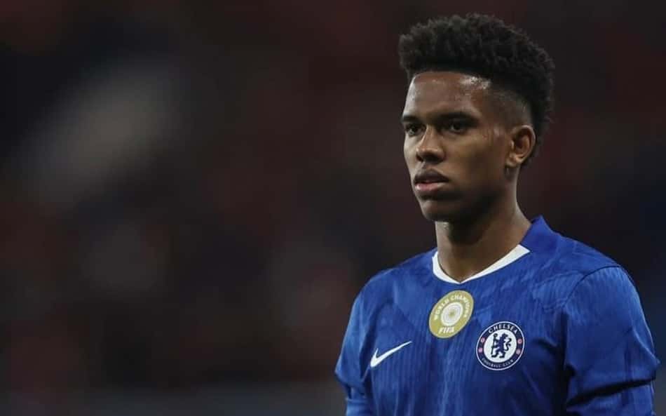 Estêvão sofre lesão de última hora e desfalca Chelsea na Premier League