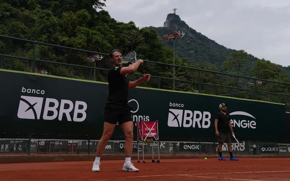 Patrick Mouratoglou durante clínica na Rio Tennis Academy (Foto: Allan Christian)