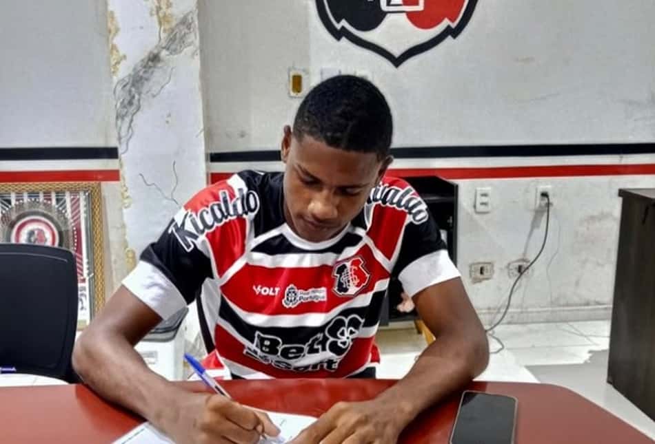 Zé Antônio deixa o Santa Cruz por empréstimo (Foto: Reprodução)