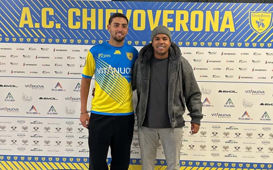 Ex-São Paulo fecha com time de Douglas Costa, da quarta divisão da Itália