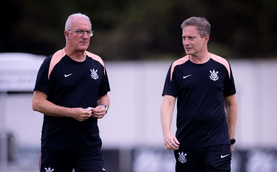 Com Carrillo no DM, Corinthians retoma aos treinos após derrota no dérbi