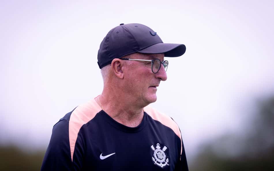 Corinthians define escalação com mudanças para decisão contra a Portuguesa