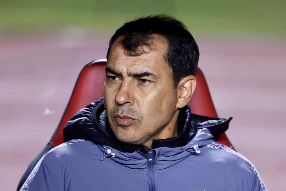 Fábio Carille, técnico do Vitória, durante São Paulo x Vitória, no Morumbi, em partida válida pelo Brasileirão de 2025 (Foto: Marcello Zambrana/Gazeta Press)