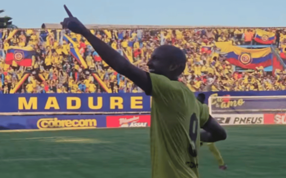 Geovane Maranhão comemora gol do Madureira contra o Boavista nas quartas de final do Carioca 2026